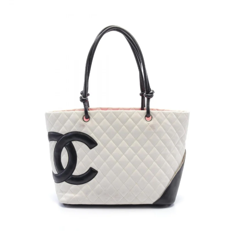 Beaded silver tote bag-Chanel Ligne Cambon   Leather Tote Bag (Pre-Owned)