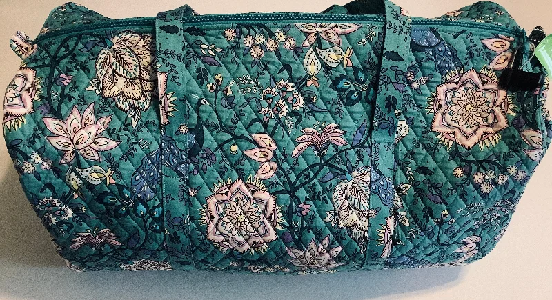 Soft velvet party handbag-Duffle And Weekender By Vera Bradley, Size: Large