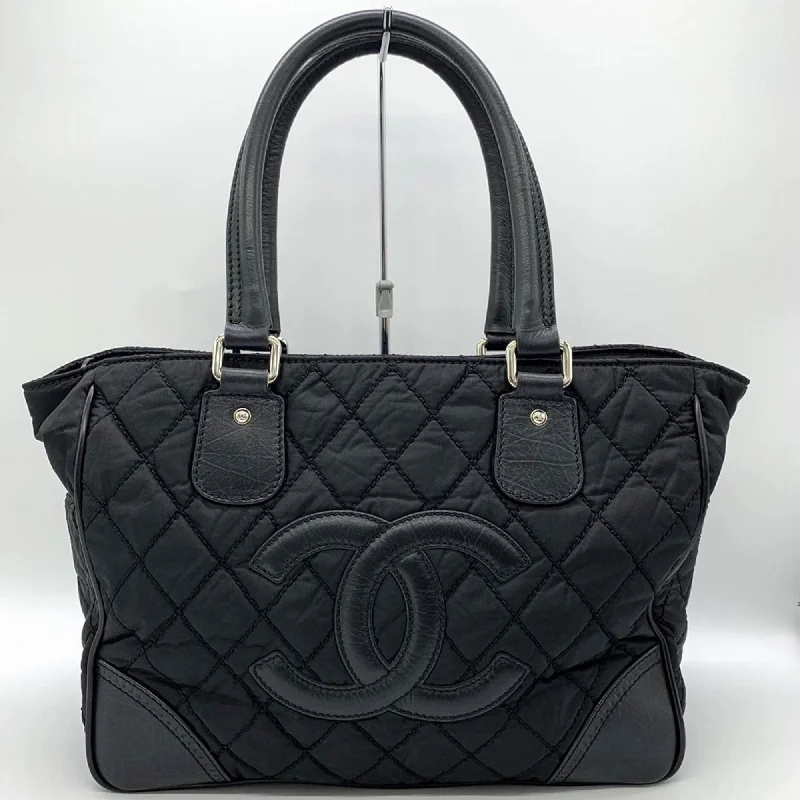 Adjustable grey tote bag-Chanel  Nylon Leather Handbag Tote Bag (Pre-Owned)