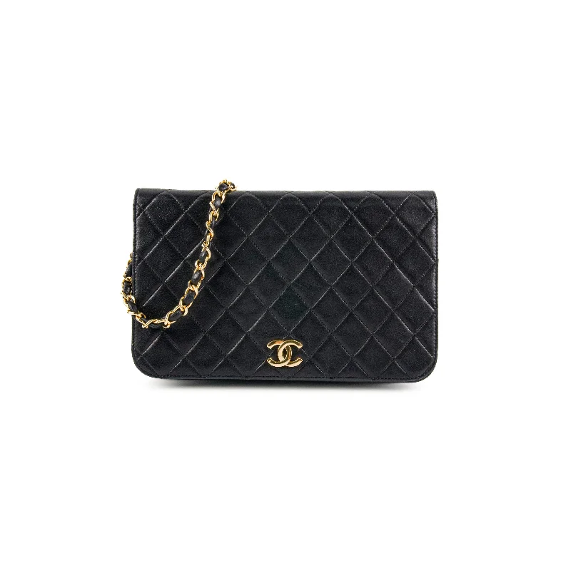 Multi-pocket green organizer handbag-Chanel Vintage Flap Clutch Shoulder Bag Black