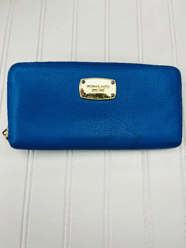 Waterproof blue beach handbag-Wallet By Michael By Michael Kors, Size: Medium