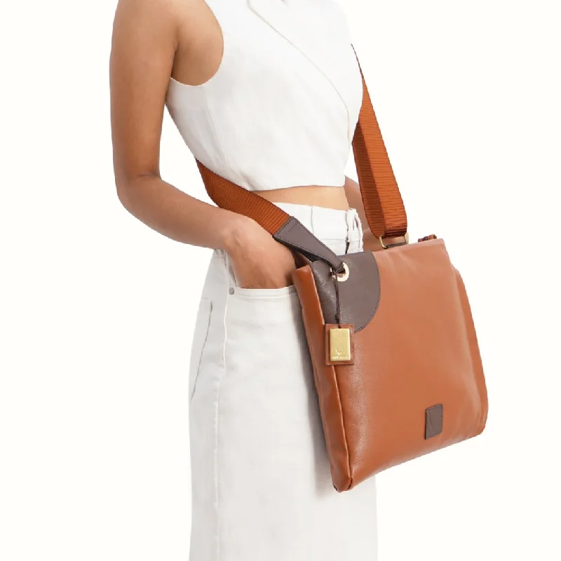 Trendy bucket crossbody bag-AKASAKA 03 CROSSBODY