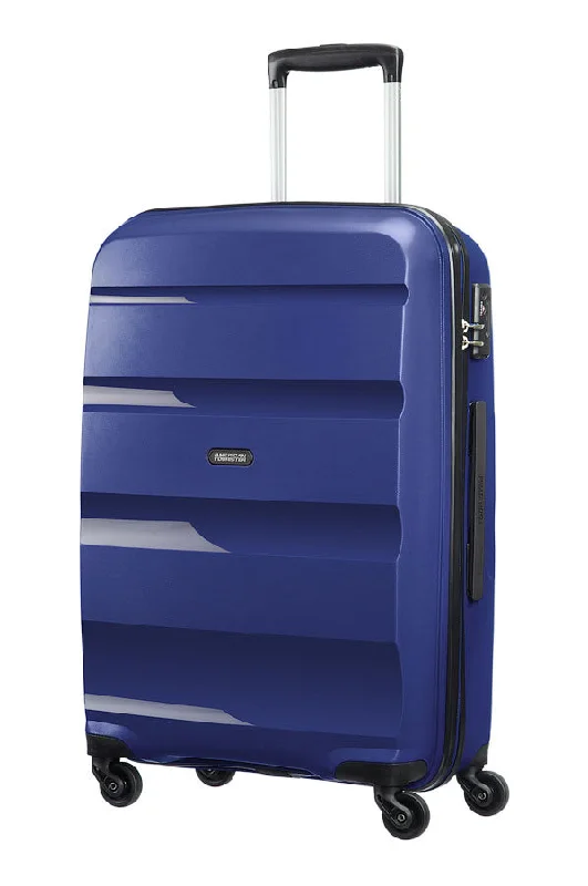 saver suitcase for thrifty travel -American Tourister Bon Air Spinner Medium Suitcase